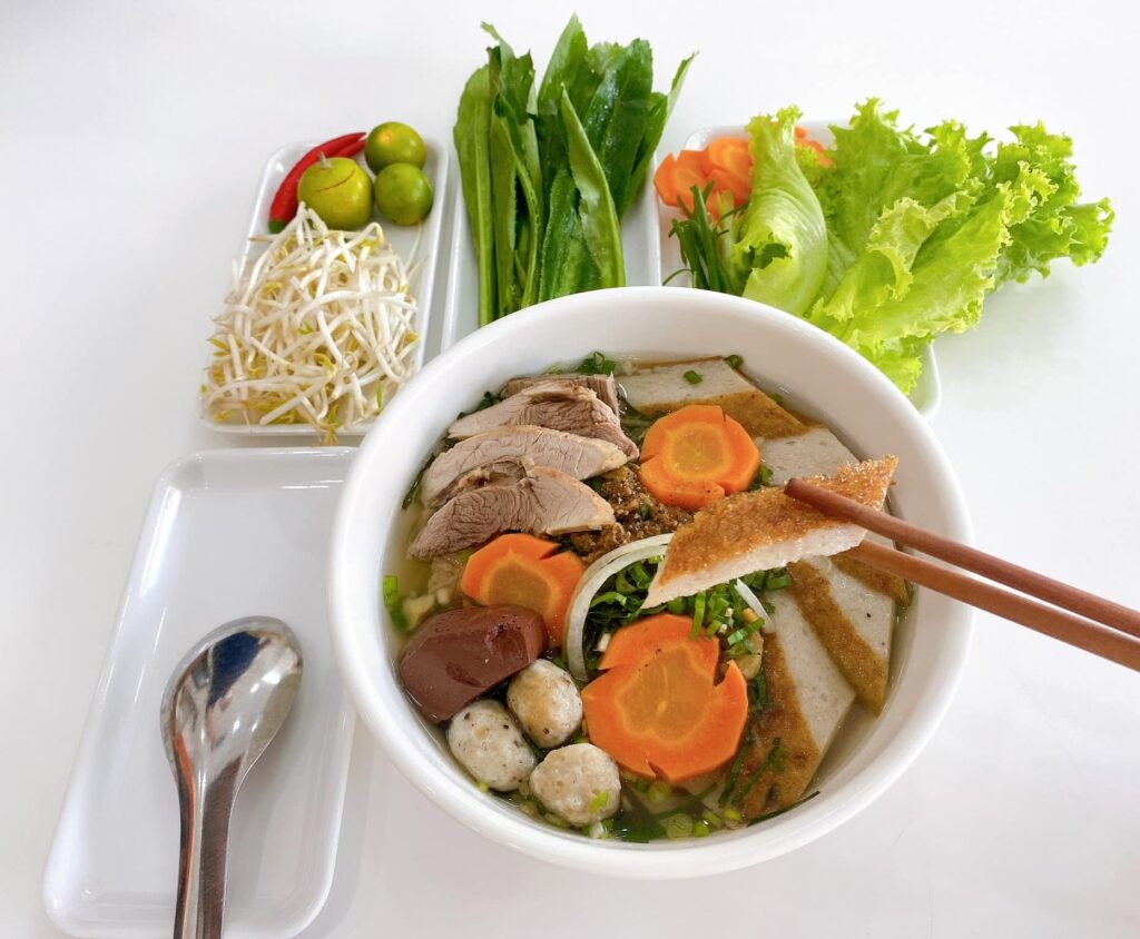 Bánh canh chả cá